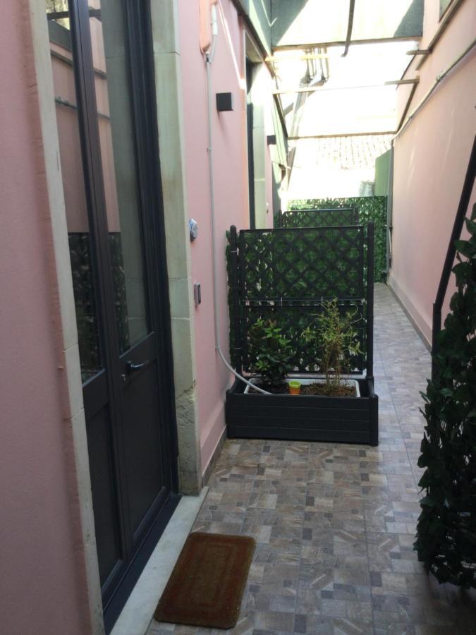 B&B Affittacamere Trigona Misterbianco Bagian luar foto