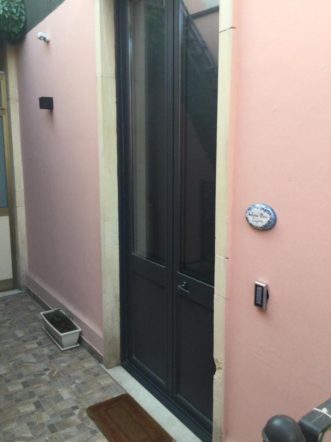 B&B Affittacamere Trigona Misterbianco Bagian luar foto